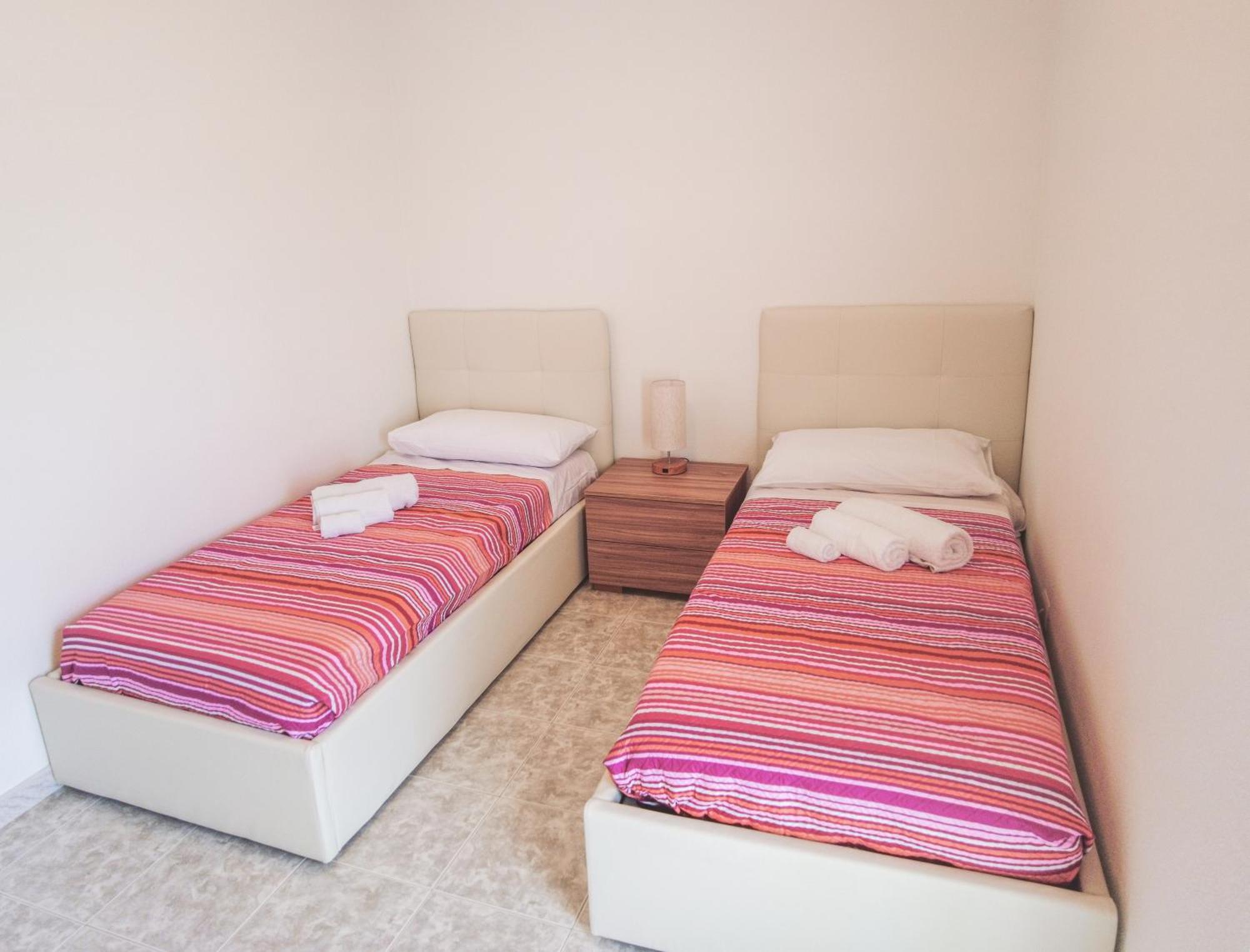 Budget Beds 阿尔盖罗 外观 照片